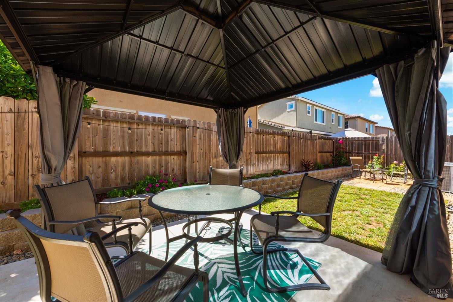 824 Tulip Street Vacaville CA 95687