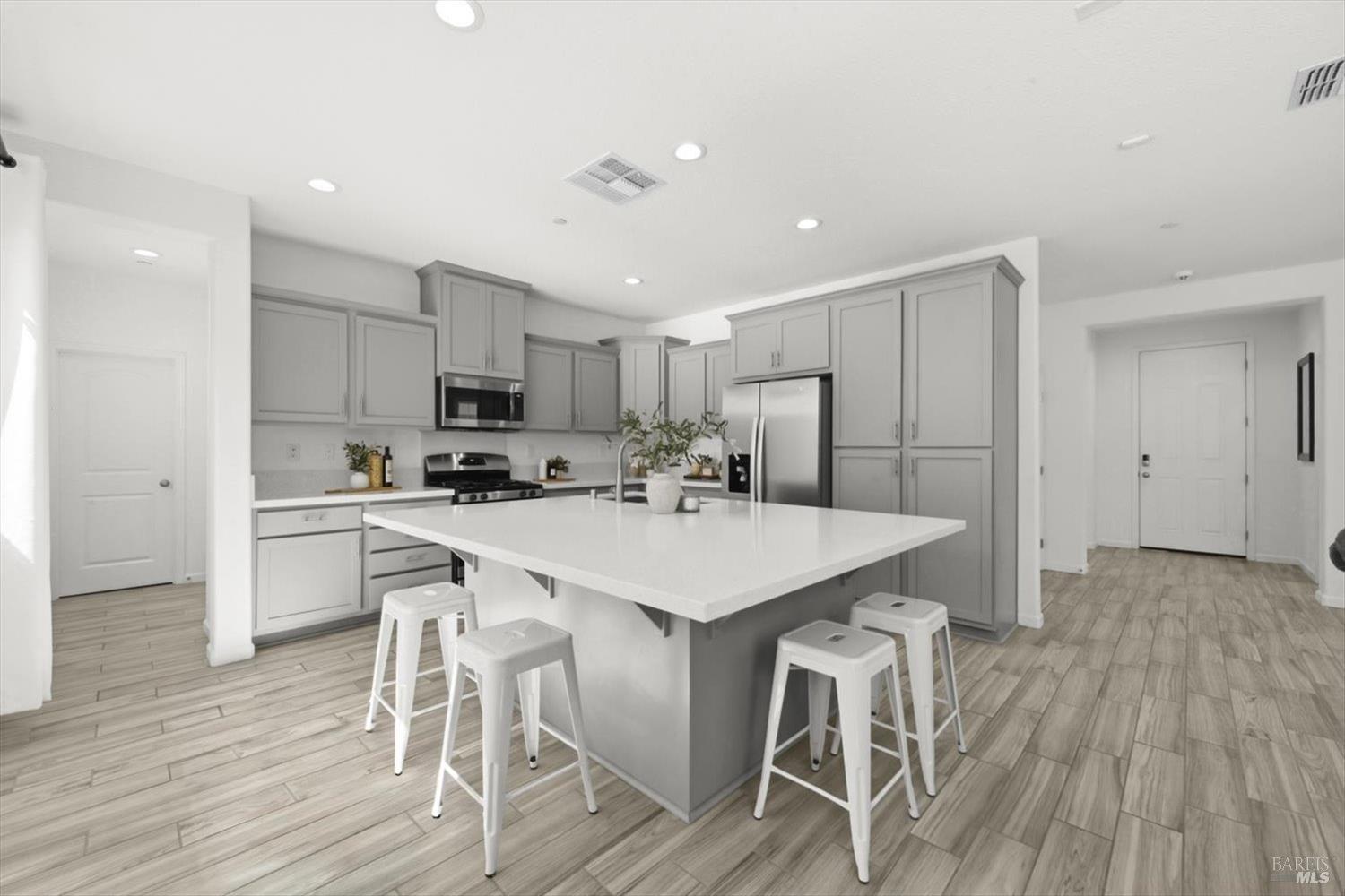 824 Tulip Street Vacaville CA 95687