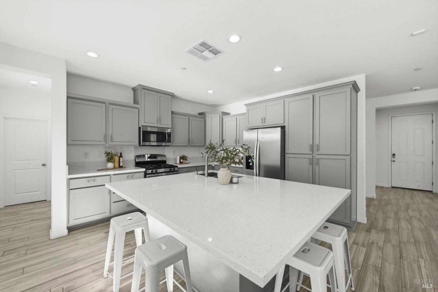 824 Tulip Street Vacaville CA 95687
