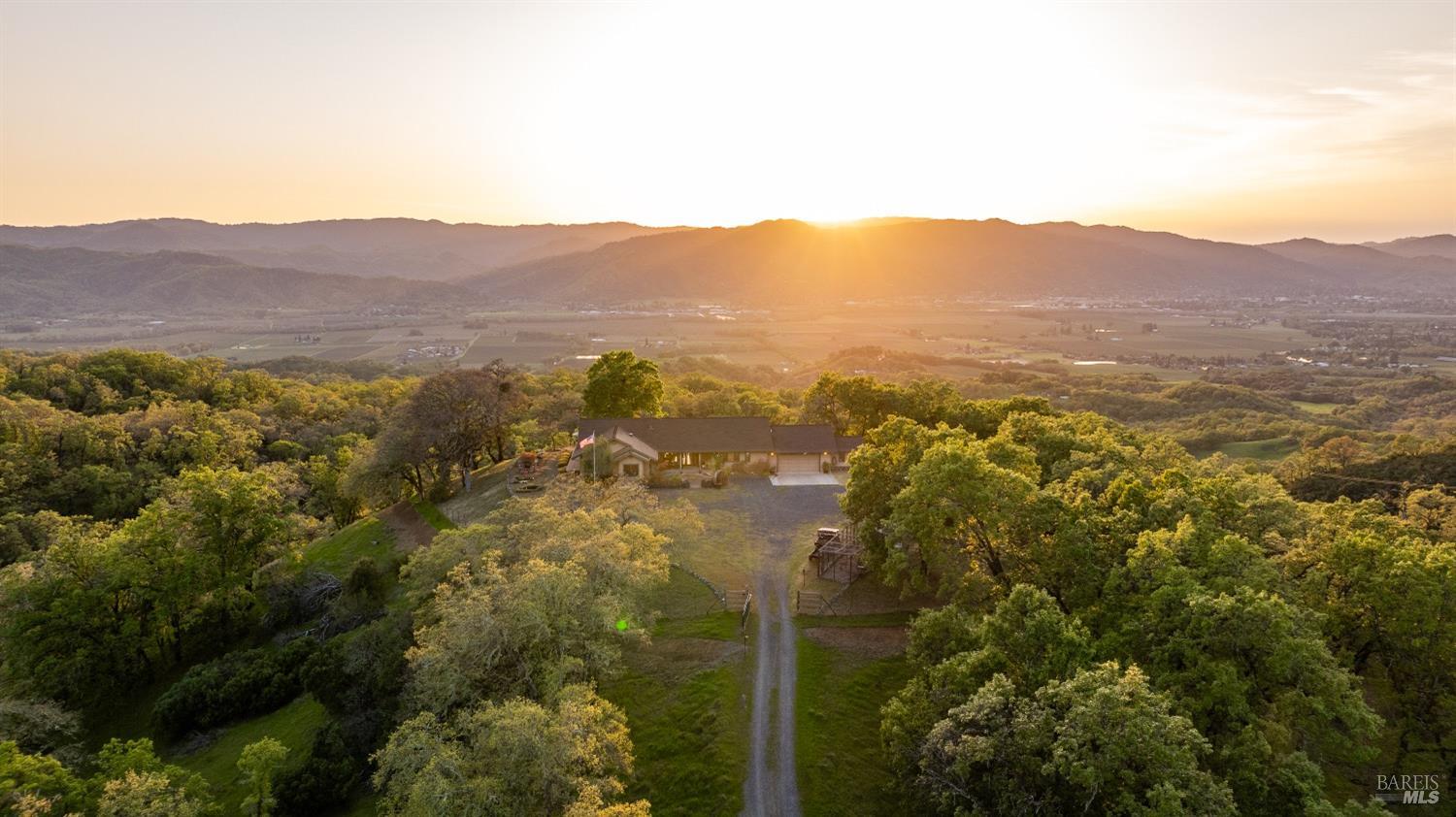 2389 Twining Road Talmage CA 95481