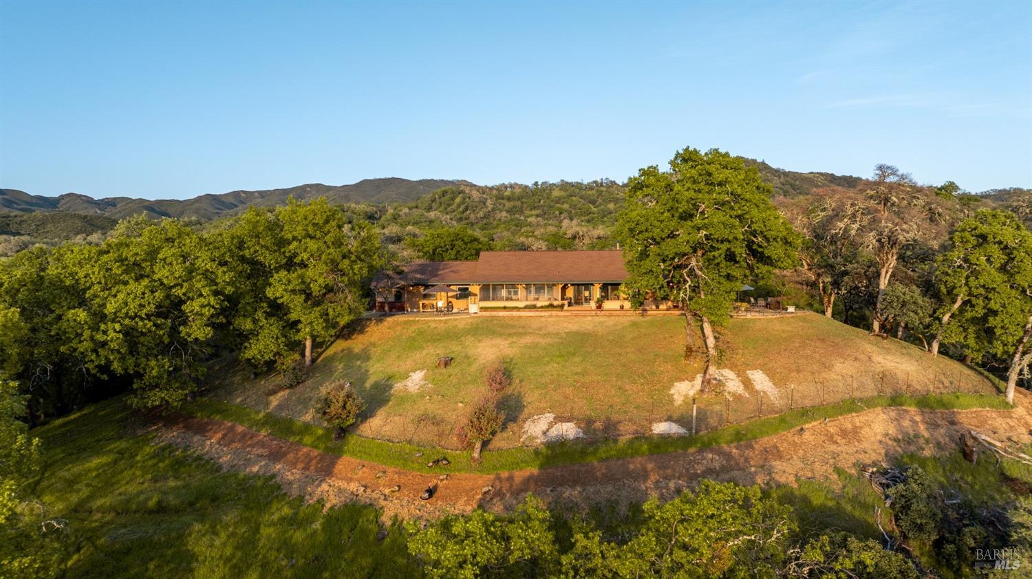 2389 Twining Road Talmage CA 95481