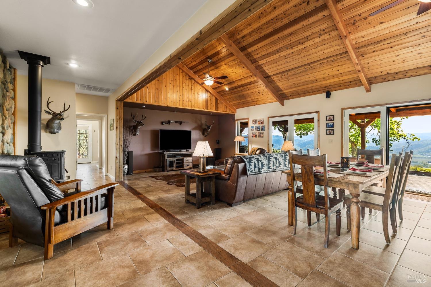 2389 Twining Road Talmage CA 95481