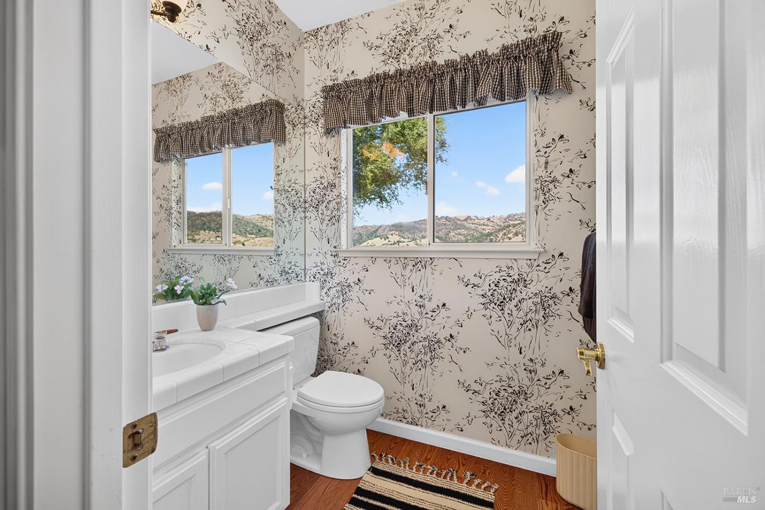 6347 Meadowridge Drive Santa Rosa CA 95409