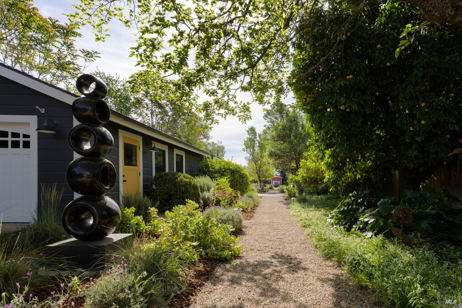 905 Charter Oak Avenue St. Helena CA 94574