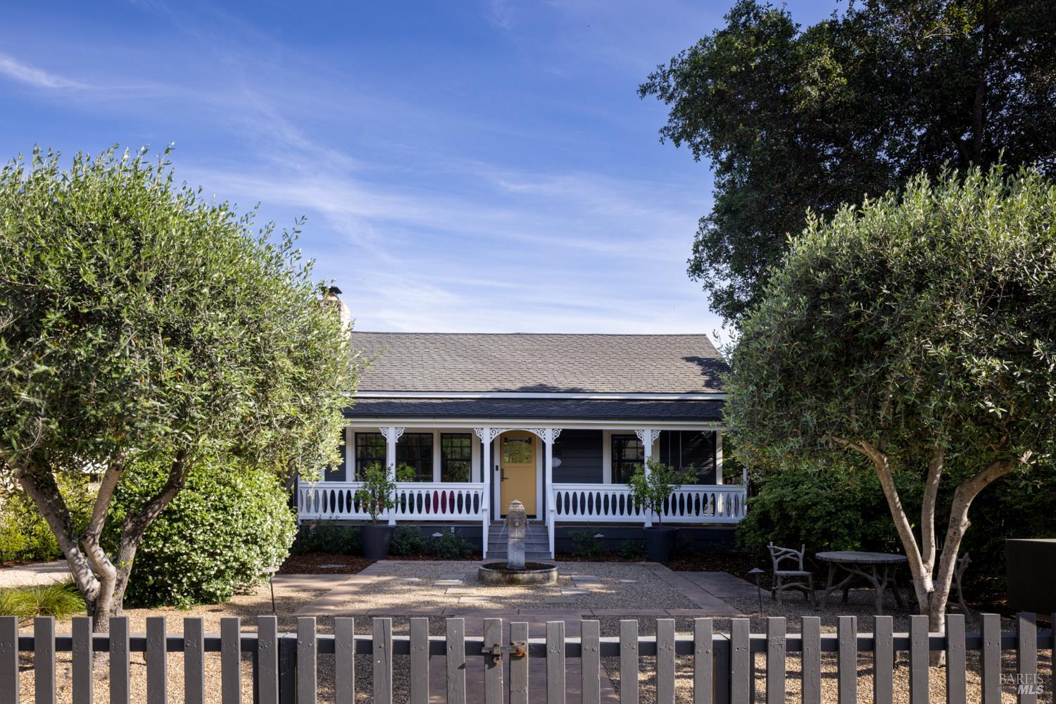 905 Charter Oak Avenue St. Helena CA 94574