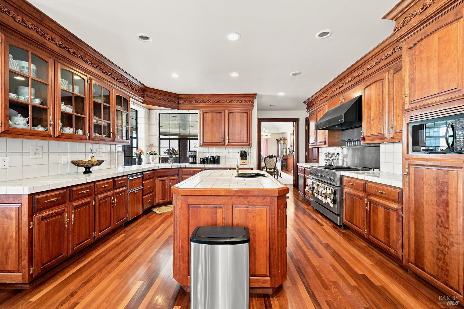 2511 State Highway 53 Clearlake CA 95422