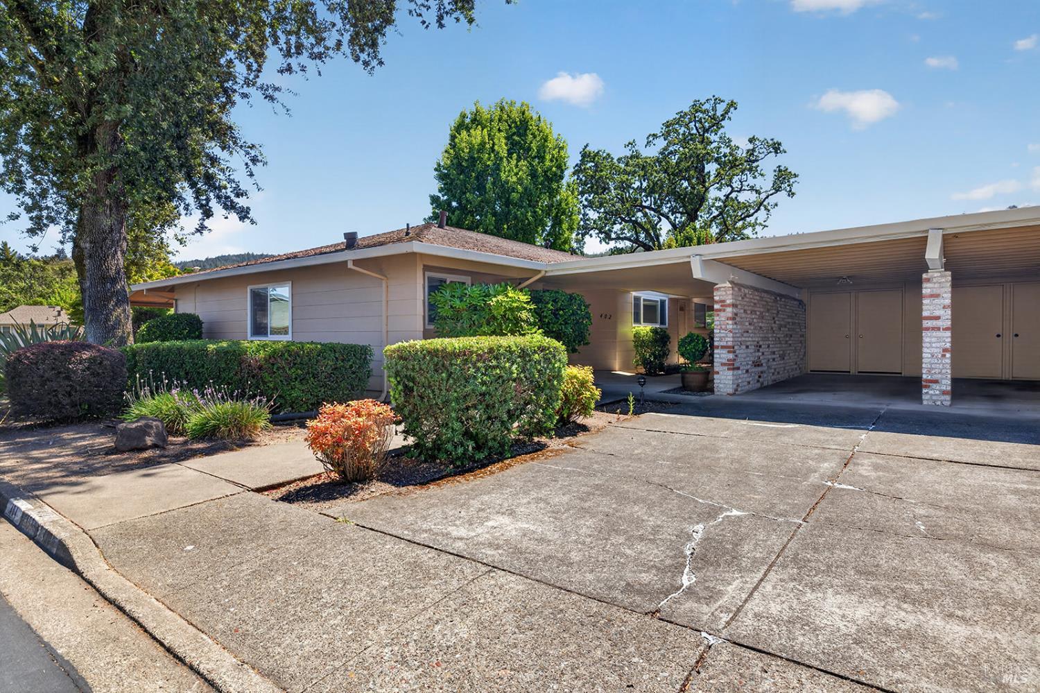 402 Meadowgreen Drive Santa Rosa CA 95409