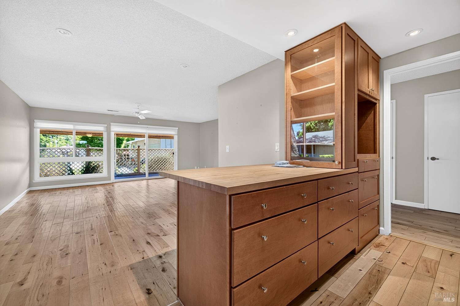 402 Meadowgreen Drive Santa Rosa CA 95409