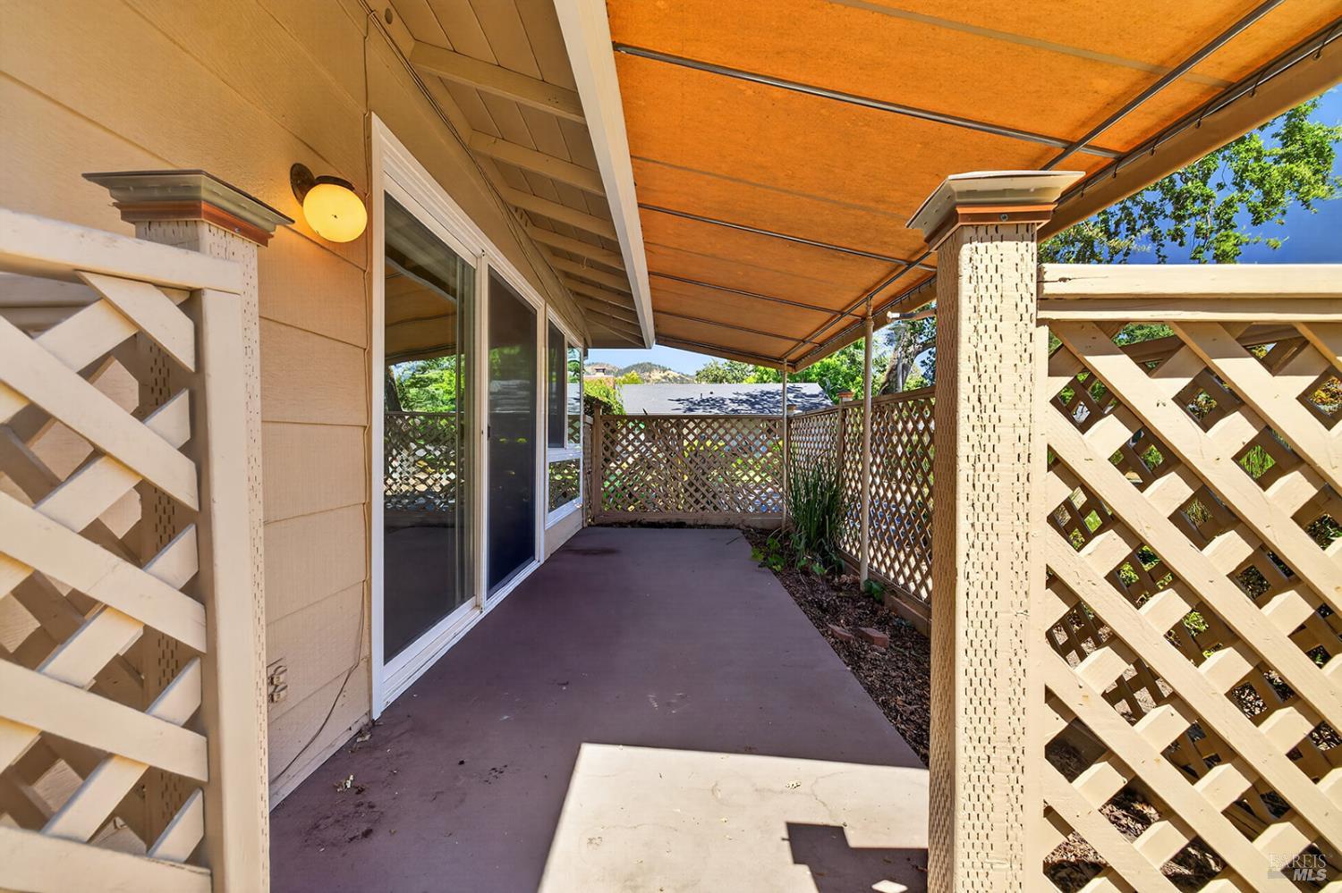 402 Meadowgreen Drive Santa Rosa CA 95409