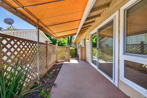 402 Meadowgreen Drive Santa Rosa CA 95409