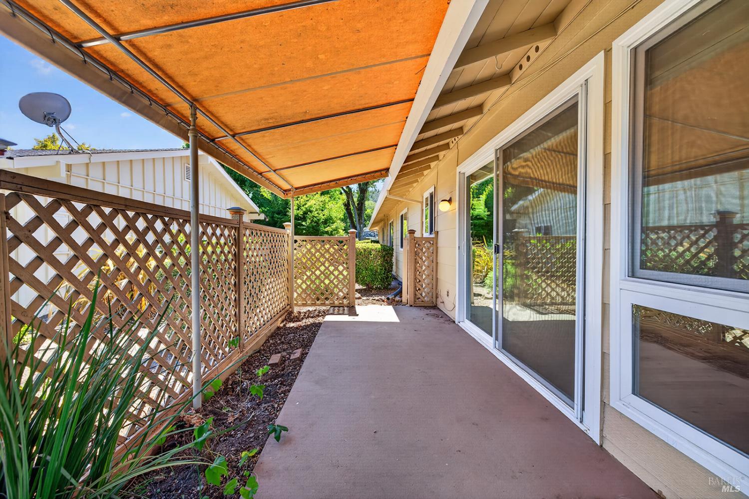 402 Meadowgreen Drive Santa Rosa CA 95409