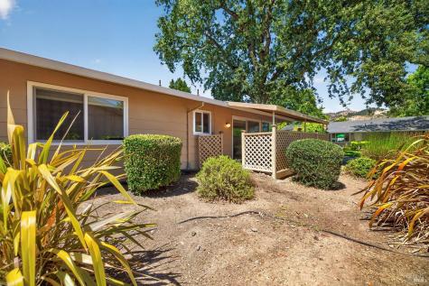 402 Meadowgreen Drive Santa Rosa CA 95409