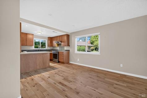 402 Meadowgreen Drive Santa Rosa CA 95409