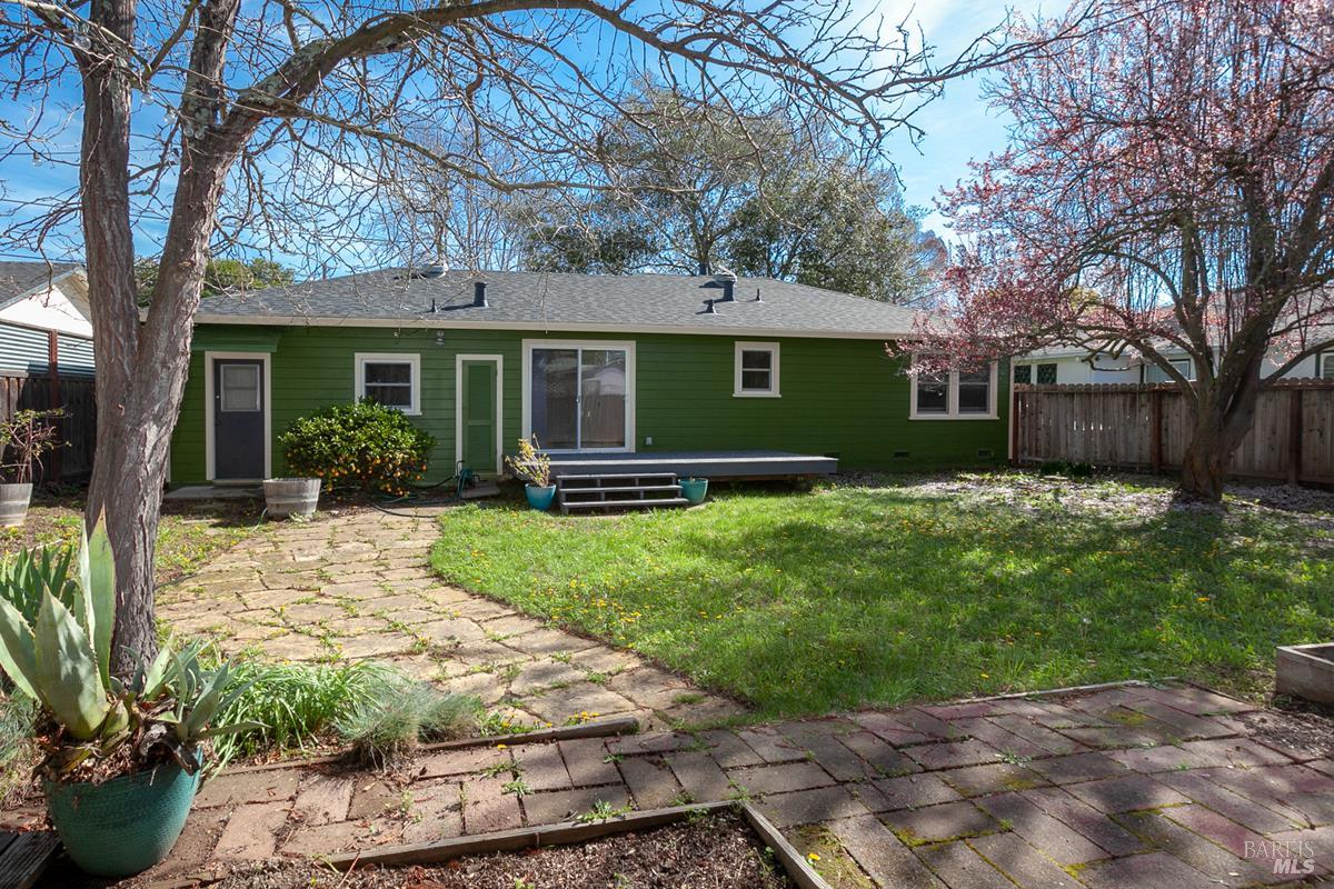 2149 Humboldt Street Santa Rosa CA 95404