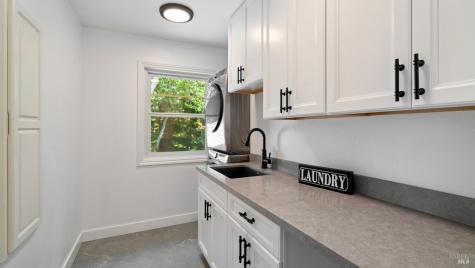 1362 Manzanita Court Santa Rosa CA 95404