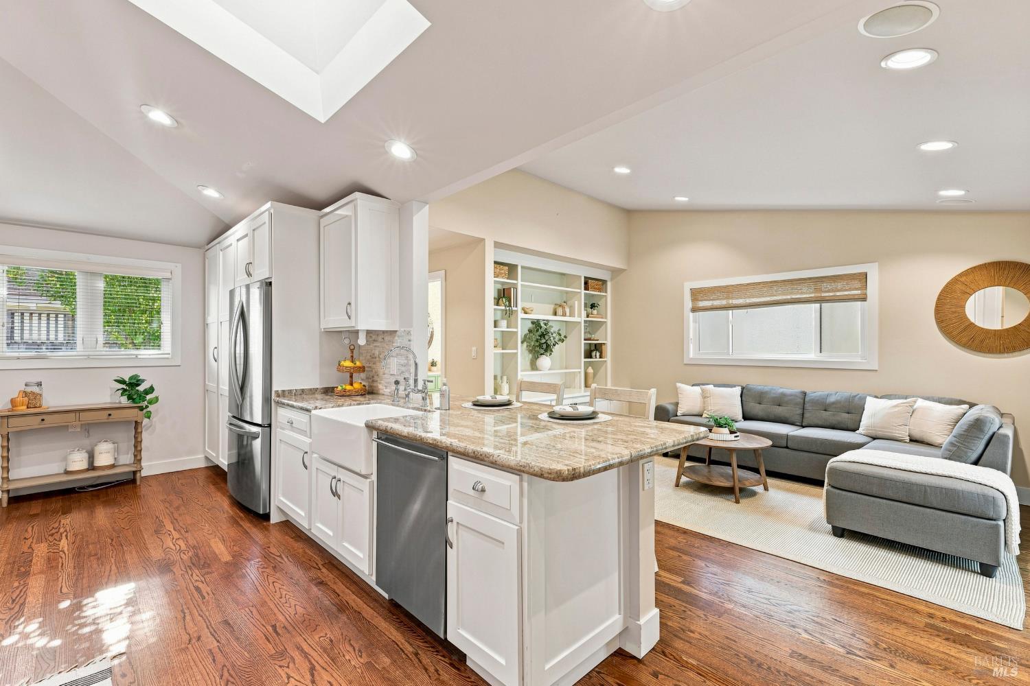 956 Phillips Avenue Petaluma CA 94952