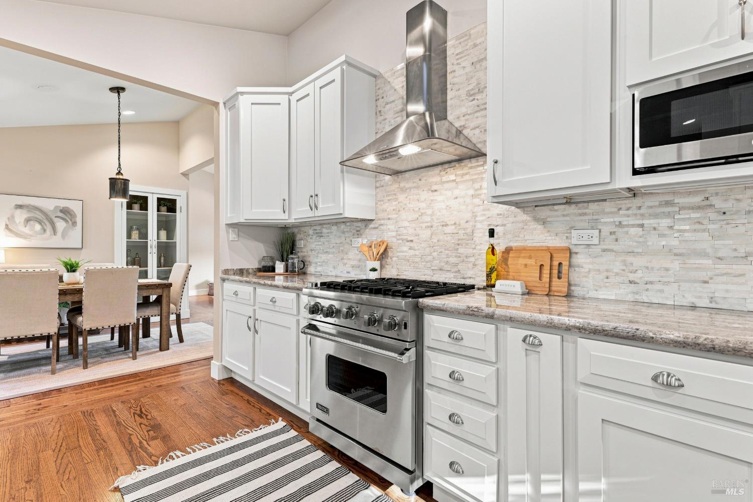 956 Phillips Avenue Petaluma CA 94952