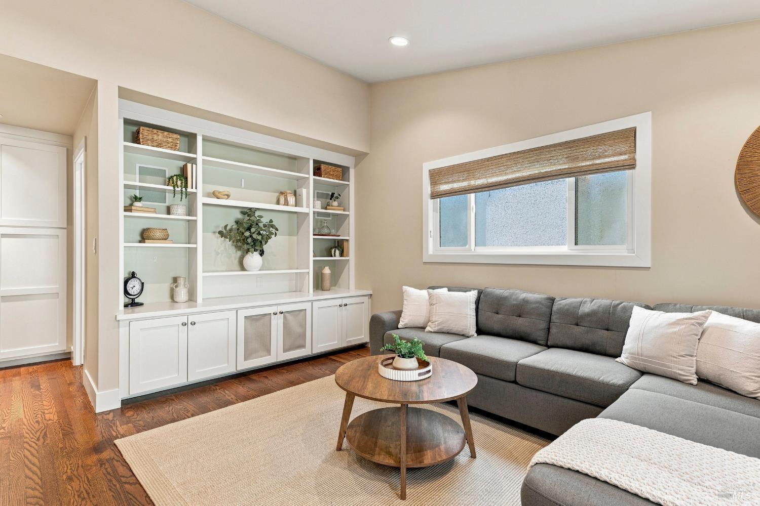 956 Phillips Avenue Petaluma CA 94952