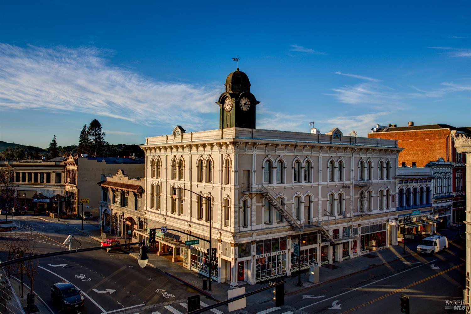 956 Phillips Avenue Petaluma CA 94952