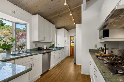 646 Ridgewood Avenue Mill Valley CA 94941