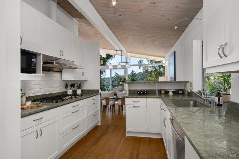 646 Ridgewood Avenue Mill Valley CA 94941