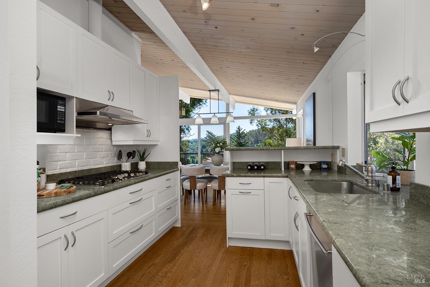 646 Ridgewood Avenue Mill Valley CA 94941