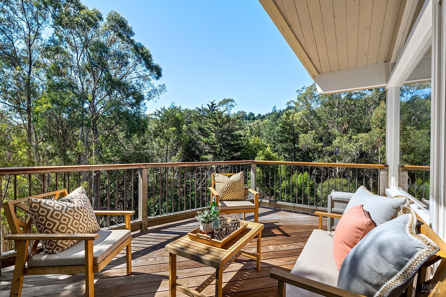 646 Ridgewood Avenue Mill Valley CA 94941