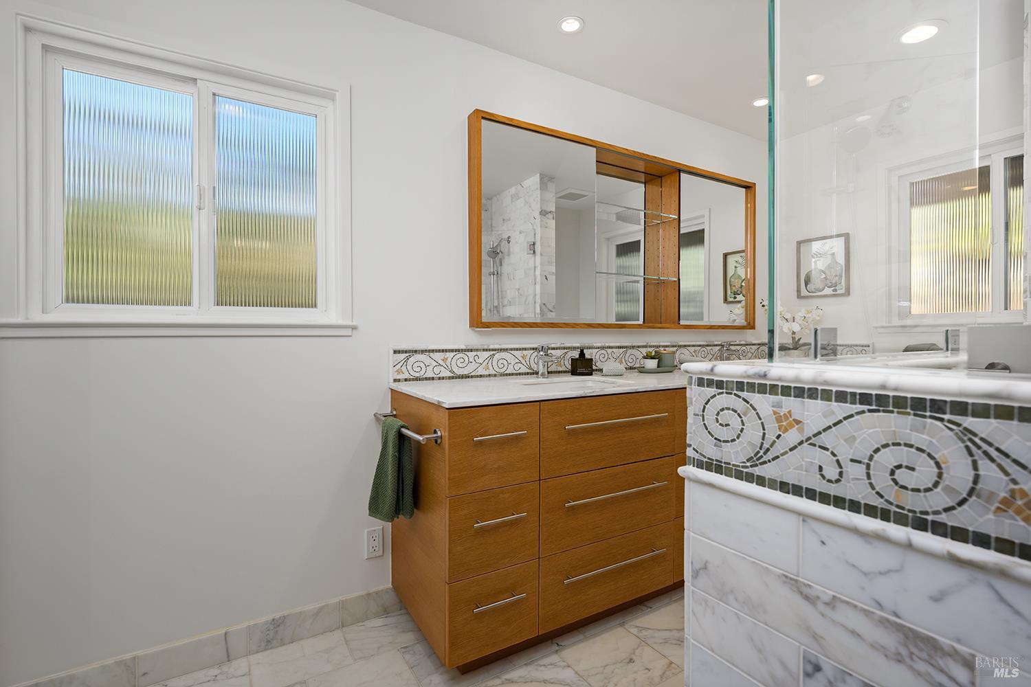 646 Ridgewood Avenue Mill Valley CA 94941