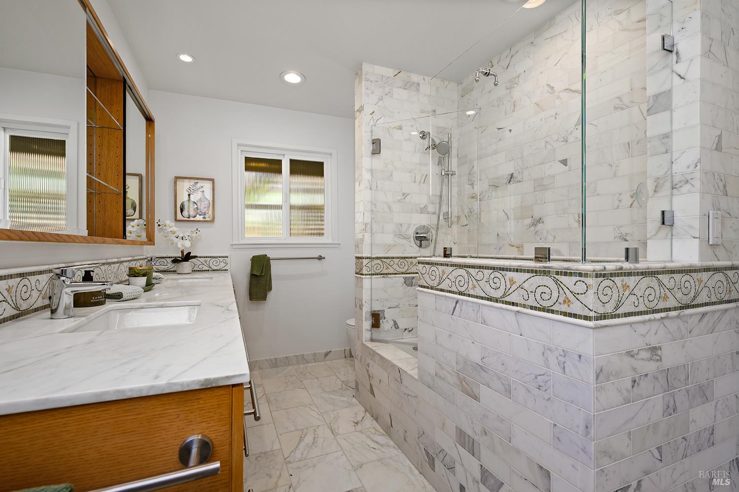 646 Ridgewood Avenue Mill Valley CA 94941