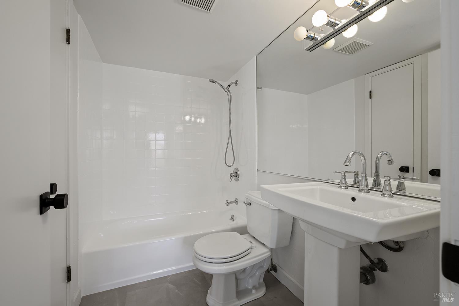 646 Ridgewood Avenue Mill Valley CA 94941