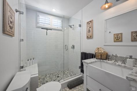 16530 Laughlin Road Guerneville CA 95446