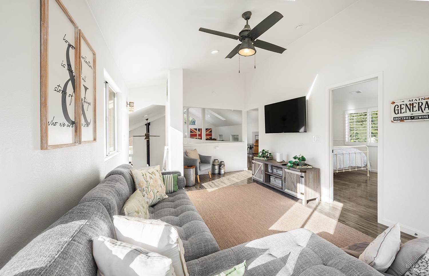 16530 Laughlin Road Guerneville CA 95446