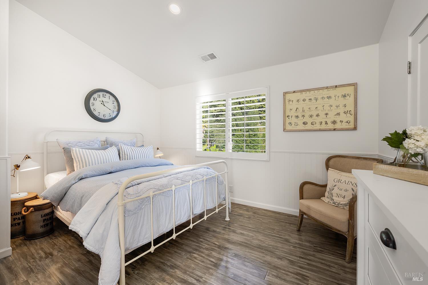 16530 Laughlin Road Guerneville CA 95446