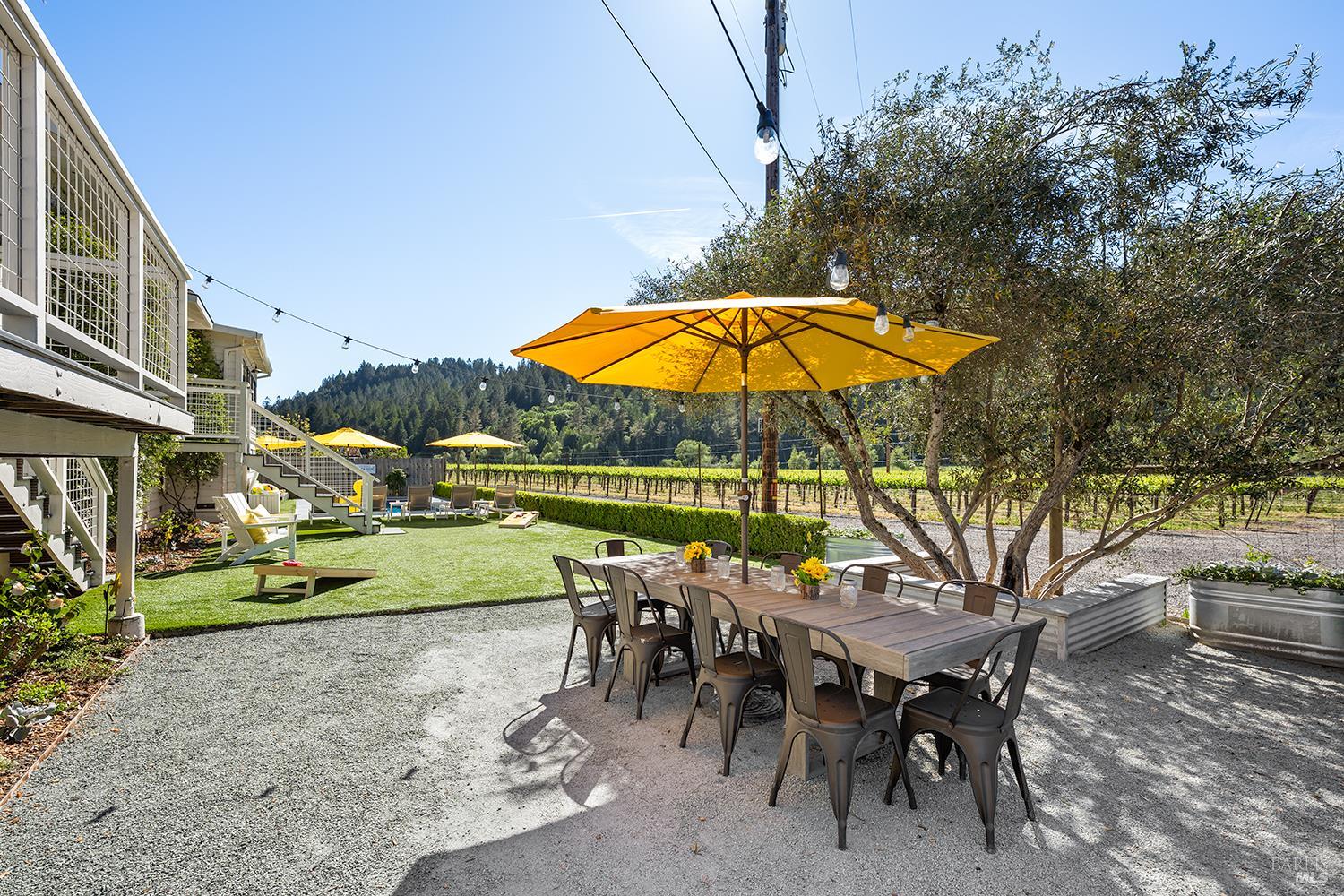 16530 Laughlin Road Guerneville CA 95446