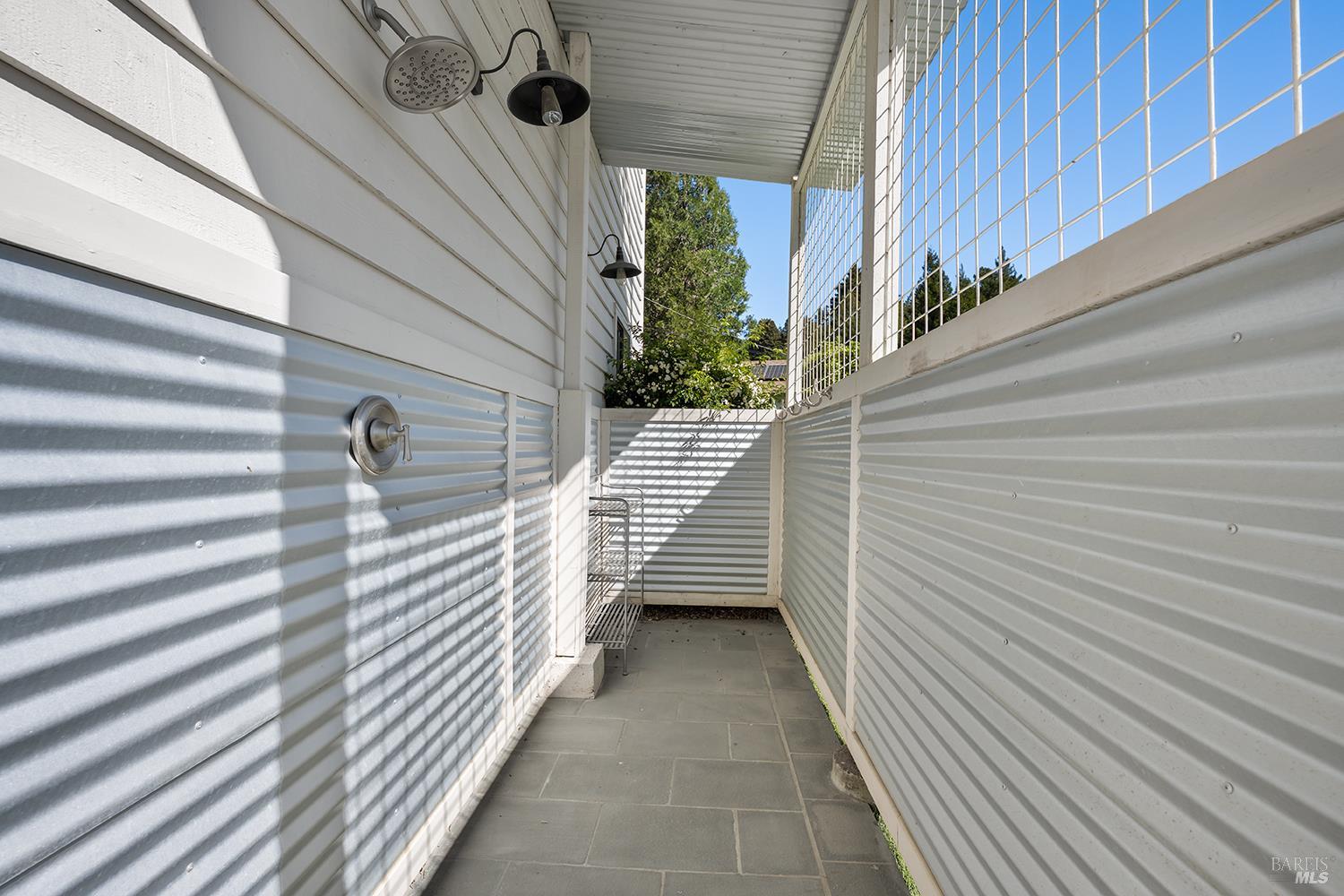 16530 Laughlin Road Guerneville CA 95446
