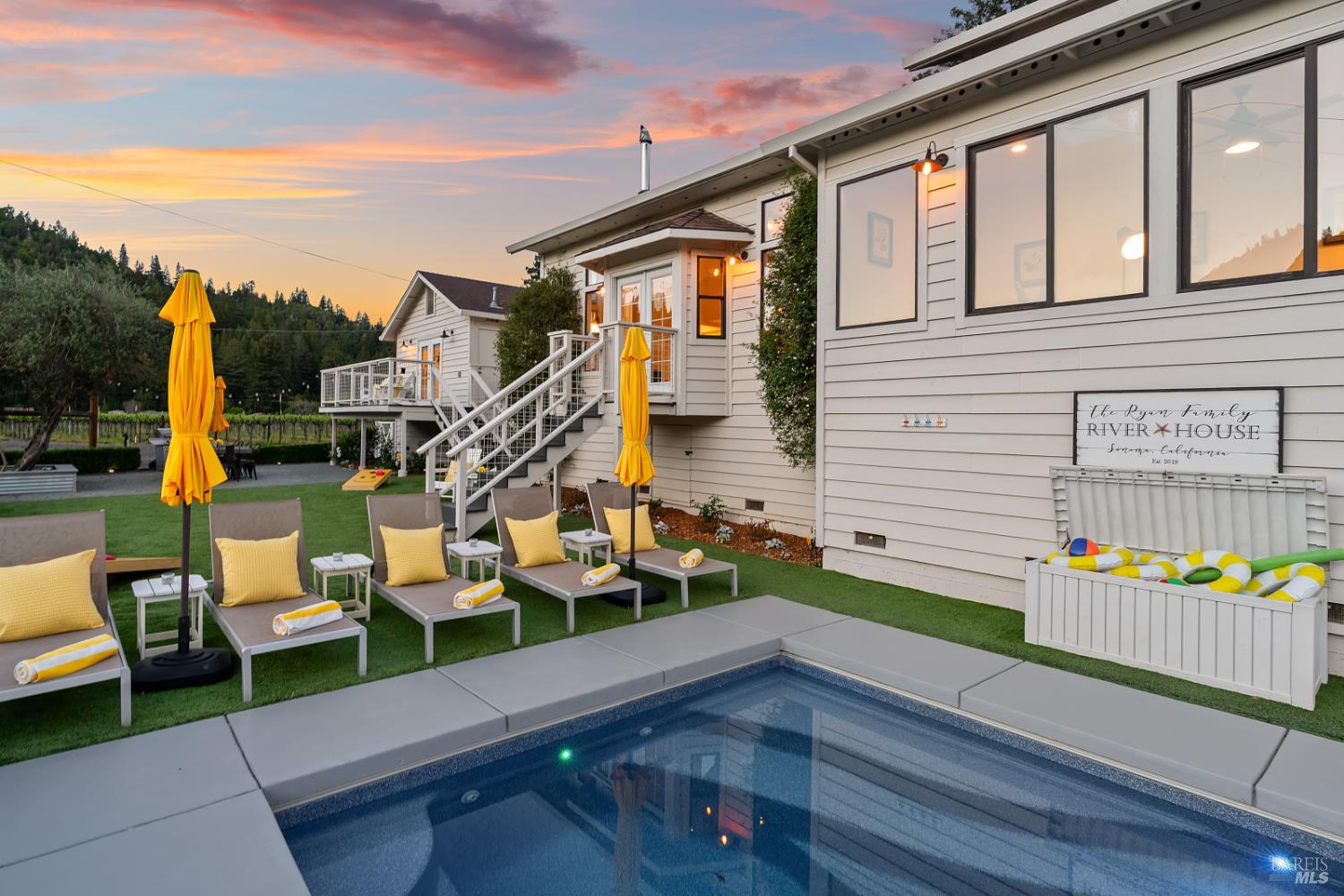 16530 Laughlin Road Guerneville CA 95446