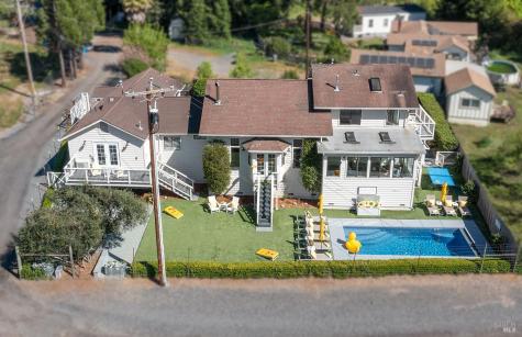 16530 Laughlin Road Guerneville CA 95446
