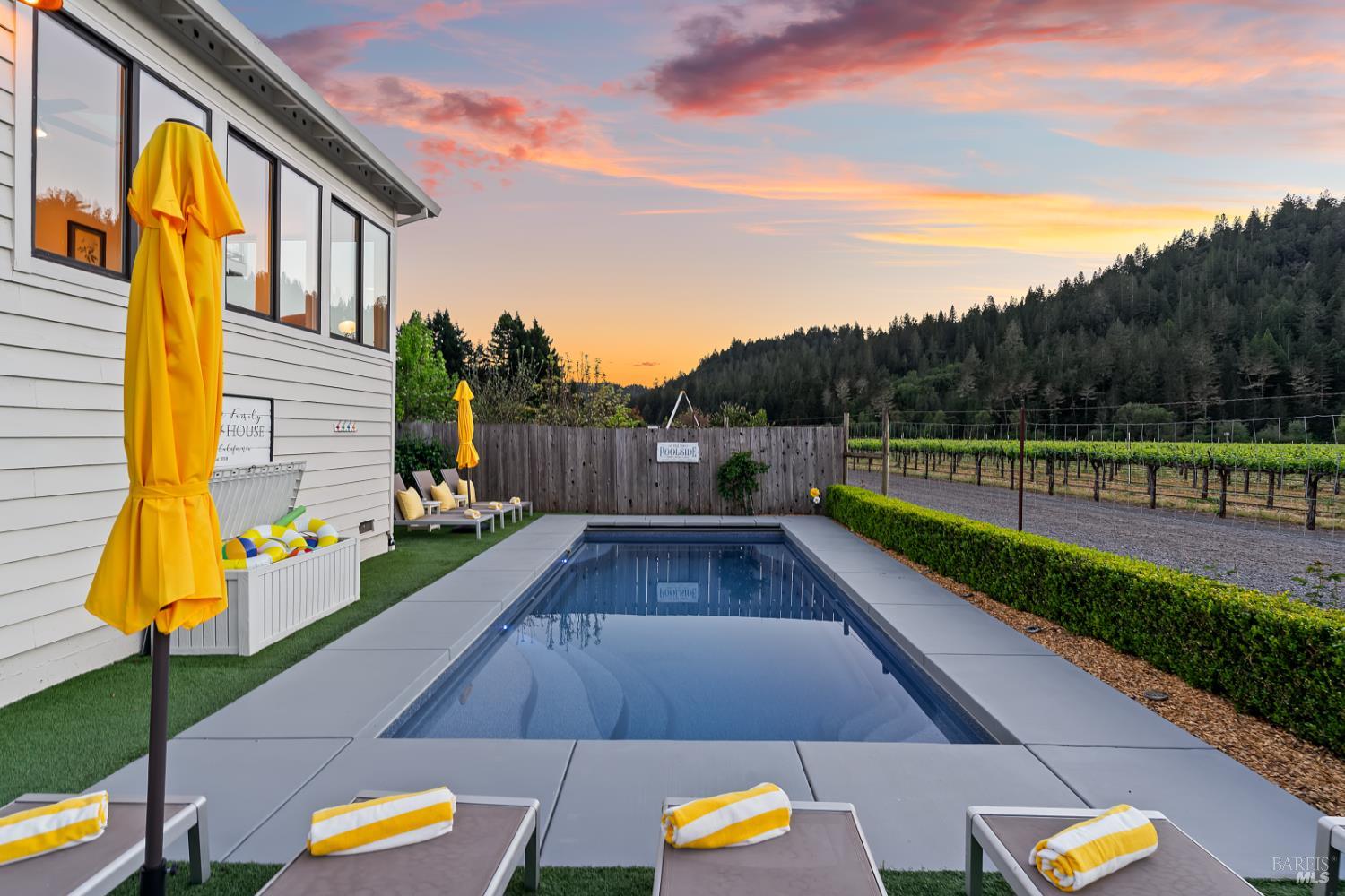 16530 Laughlin Road Guerneville CA 95446