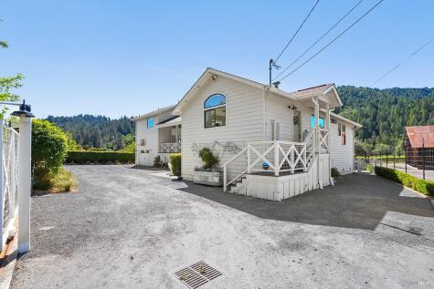 16530 Laughlin Road Guerneville CA 95446