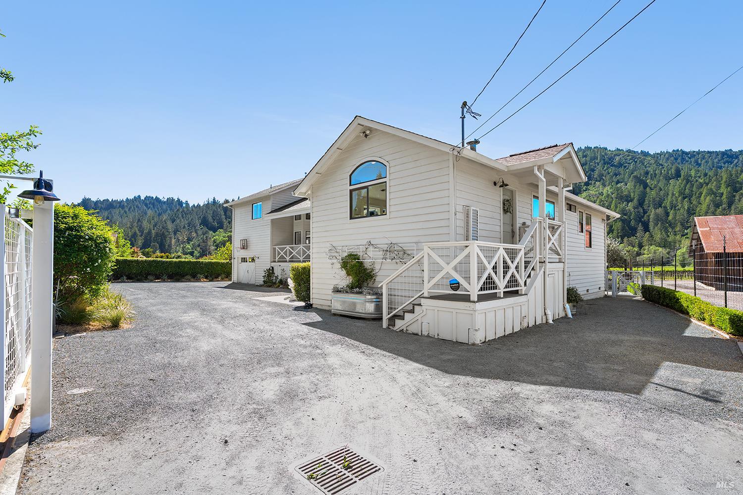 16530 Laughlin Road Guerneville CA 95446