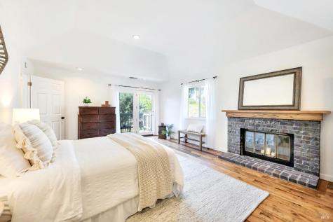 1000 E Sunnyslope Road Petaluma CA 94952