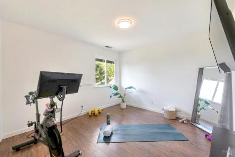 1000 E Sunnyslope Road Petaluma CA 94952