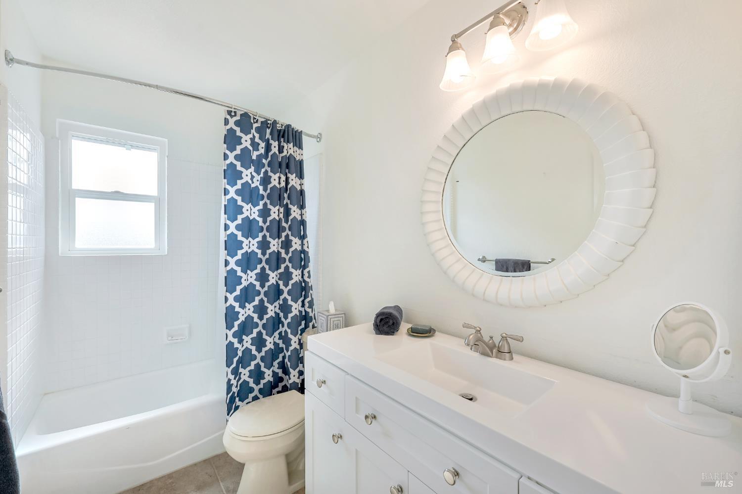 1000 E Sunnyslope Road Petaluma CA 94952