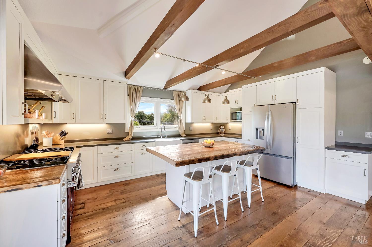 1000 E Sunnyslope Road Petaluma CA 94952