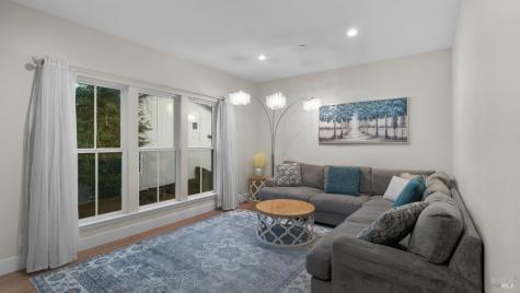 3720 Deauville Place Santa Rosa CA 95403