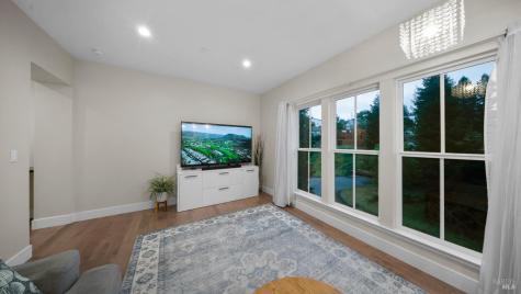 3720 Deauville Place Santa Rosa CA 95403