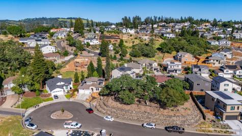 3720 Deauville Place Santa Rosa CA 95403