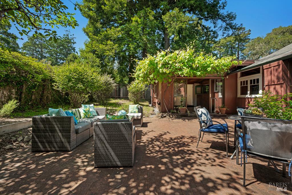90 Laurel View Way Inverness CA 94937