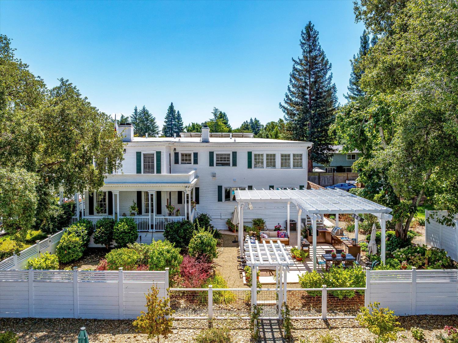 2389 Chad Court Napa CA 94558