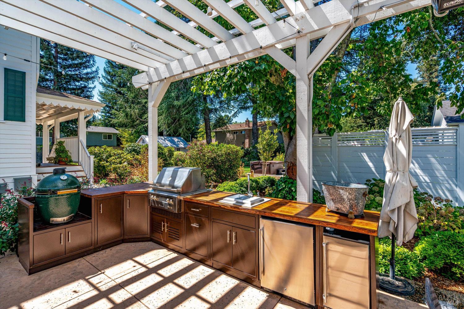 2389 Chad Court Napa CA 94558